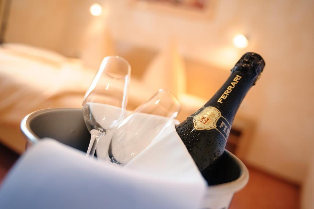 Hotel Mediterraneo นอยชตัดท์ อัน แดร์ ไวน์ชตราเซอ ห้อง รูปภาพ